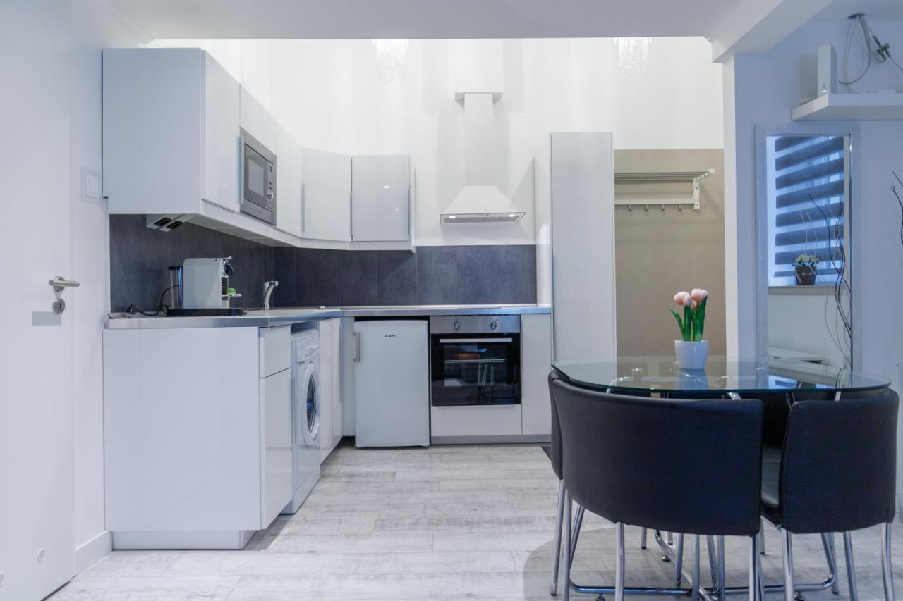 Sleek Minimalist Studio At Inner City Budapeszt Zewnętrze zdjęcie