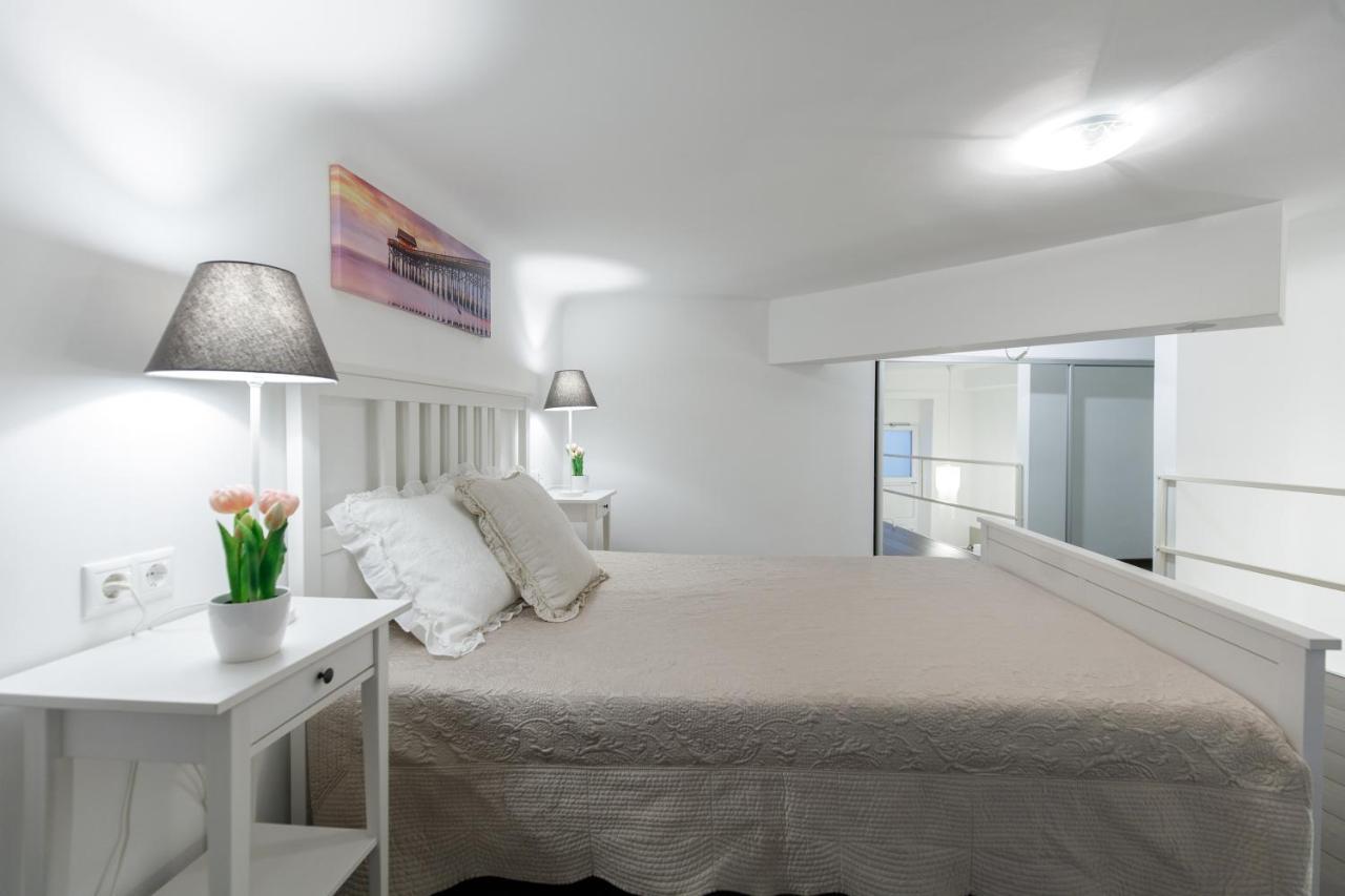 Sleek Minimalist Studio At Inner City Budapeszt Zewnętrze zdjęcie