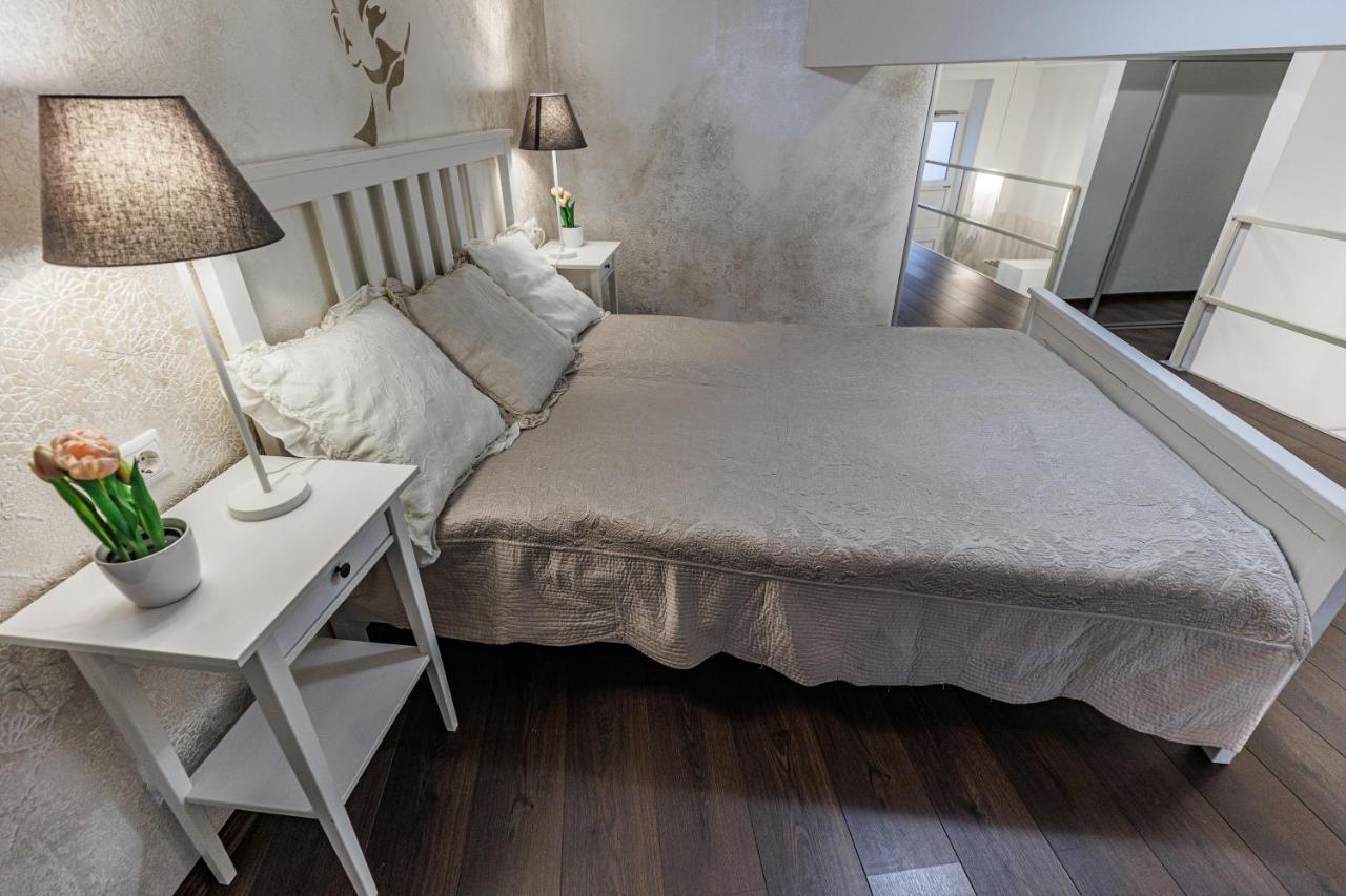 Sleek Minimalist Studio At Inner City Budapeszt Zewnętrze zdjęcie