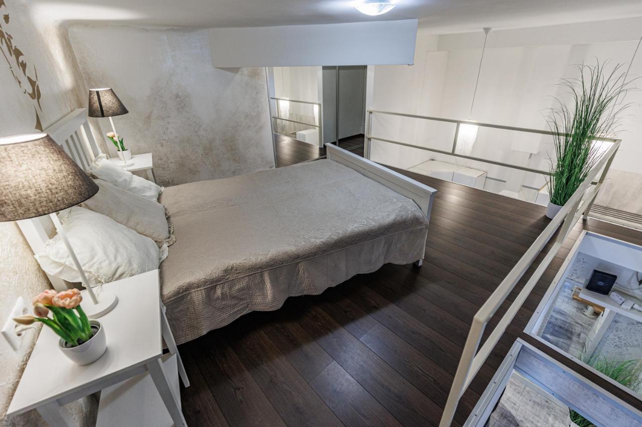 Sleek Minimalist Studio At Inner City Budapeszt Zewnętrze zdjęcie