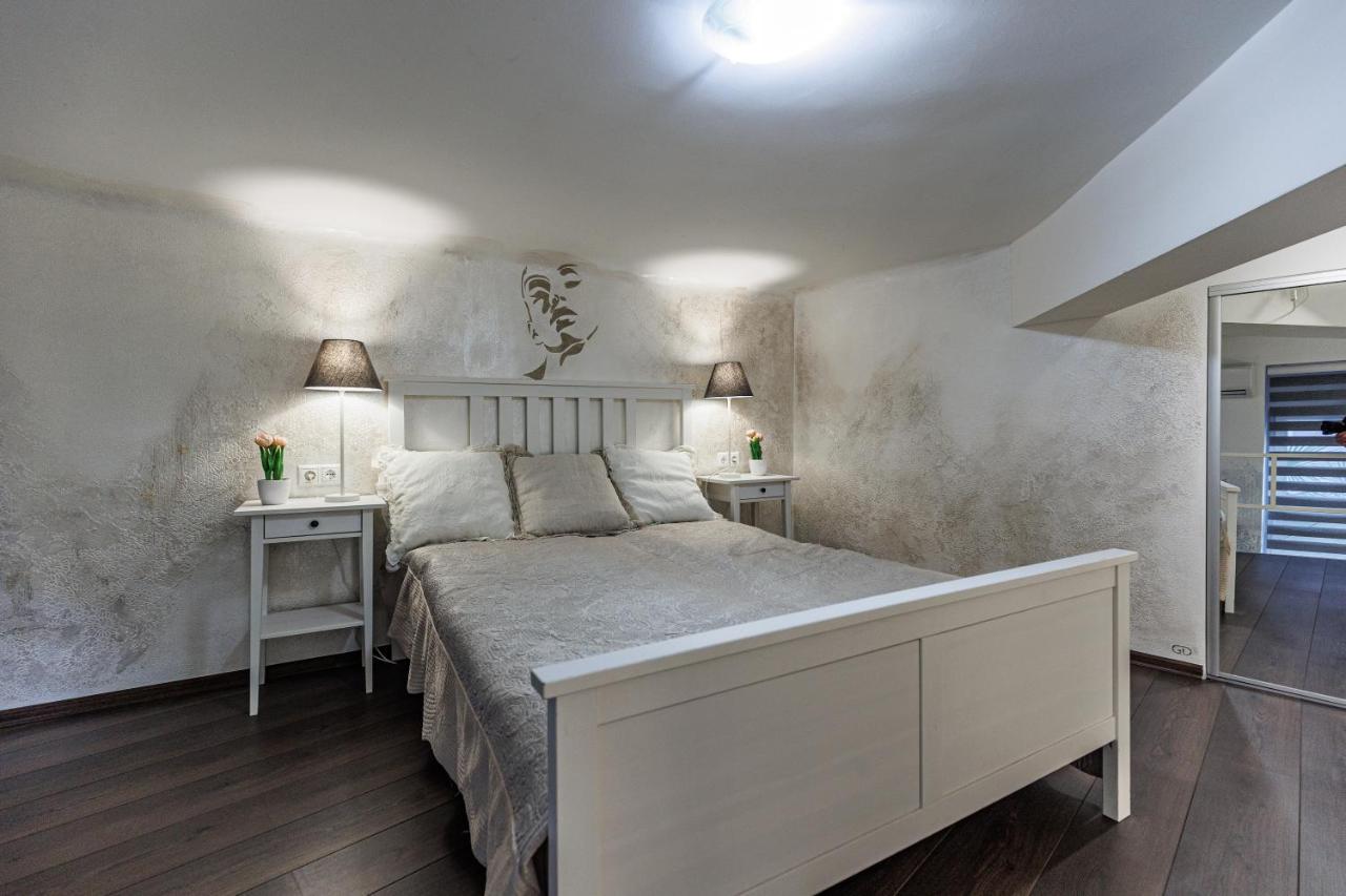 Sleek Minimalist Studio At Inner City Budapeszt Zewnętrze zdjęcie