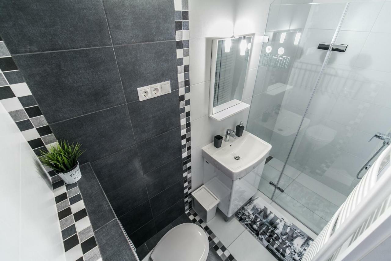 Sleek Minimalist Studio At Inner City Budapeszt Zewnętrze zdjęcie